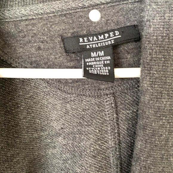 Revamped cardigan grey - Picture 3 of 4